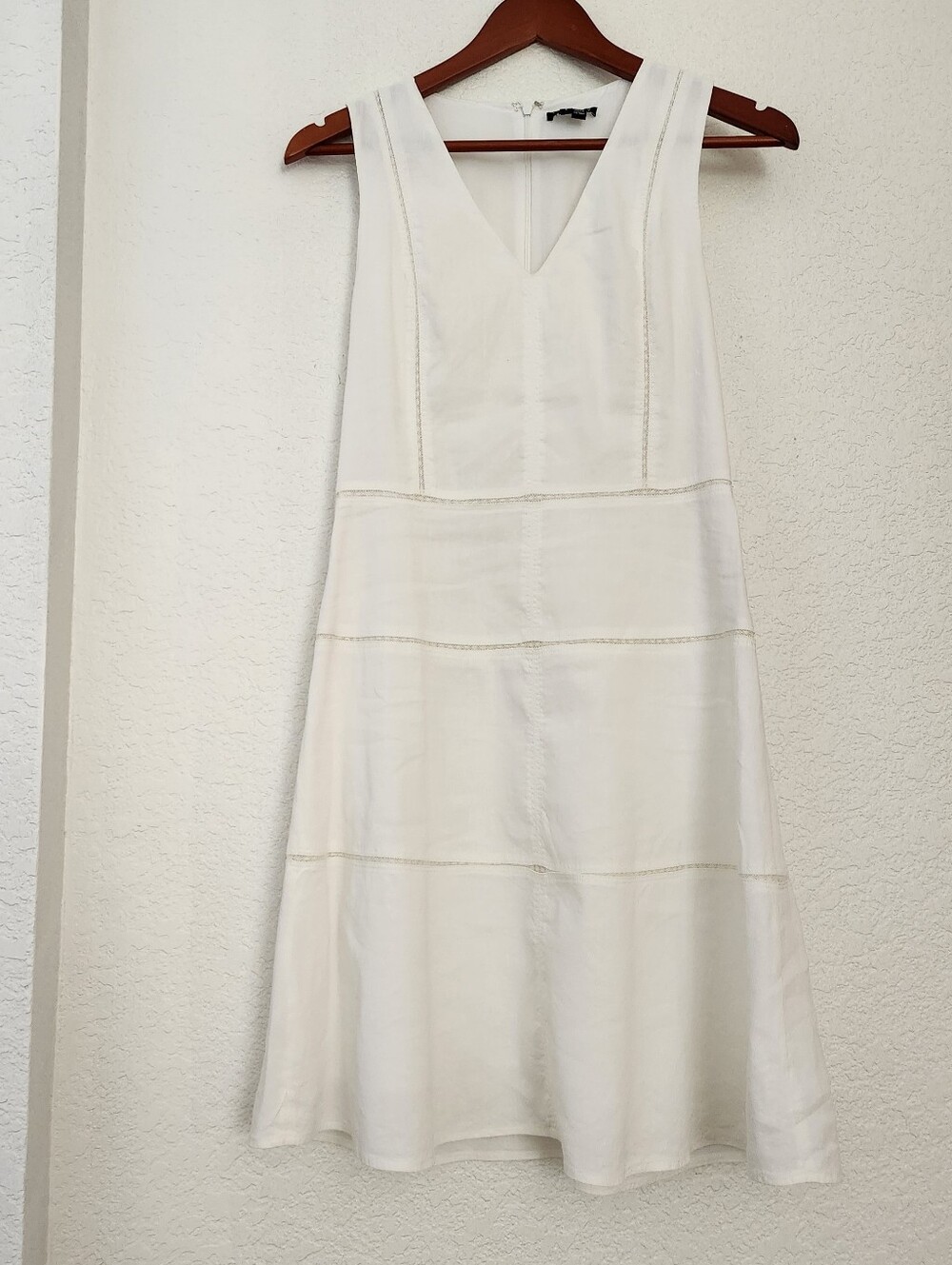 Theory Linen-Cotton Sleeveless White V-Neck A-Line Summer  Dress